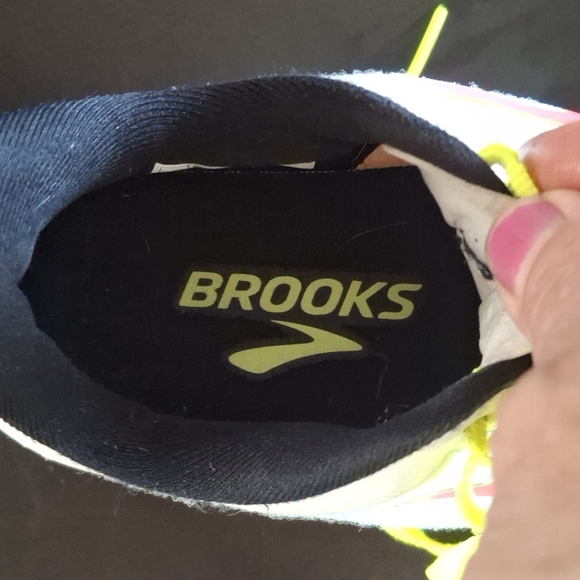 Brooks Womens Launch  Running Shoes Lightweight - Picture 4 of 7
